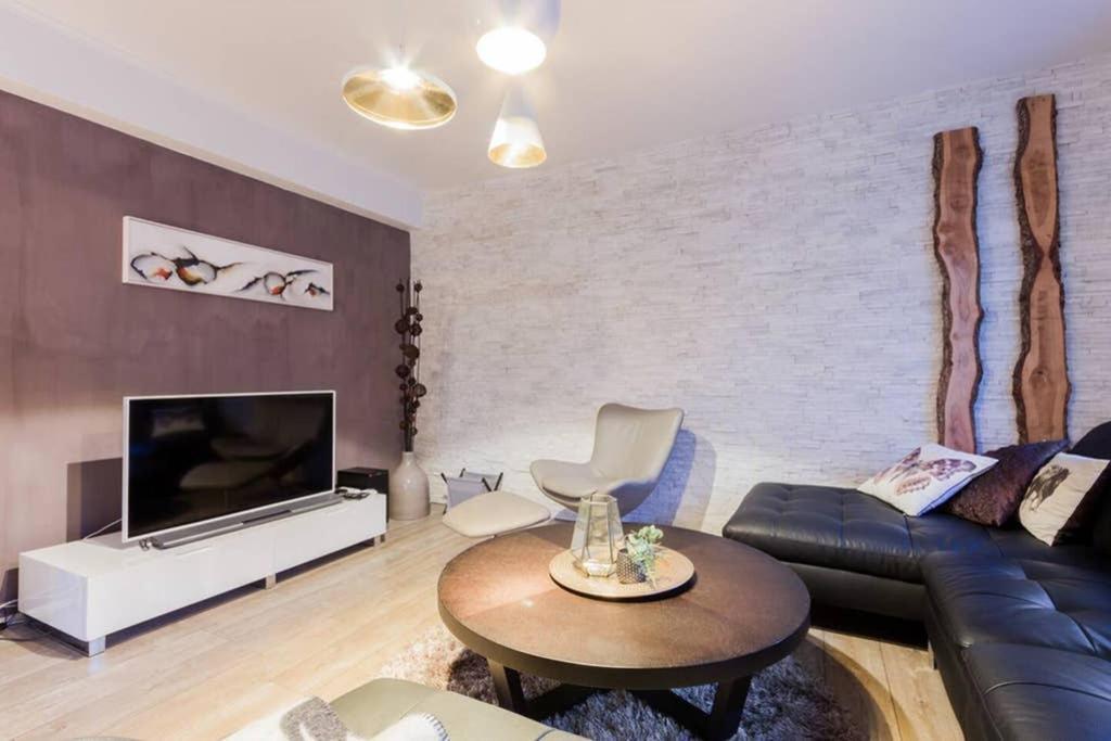 Superb Central Location, No Car Needed - Spacious Akureyri Eksteriør bilde